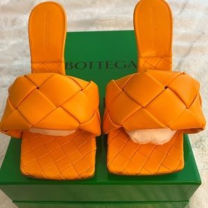BOTTEGA VENETA LIDO MULE *BRAND NEW*